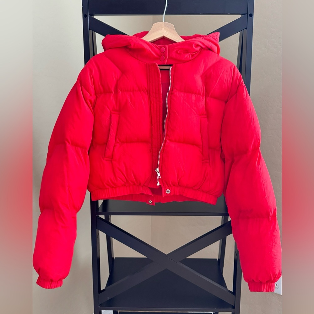 Cropped puffer jacket